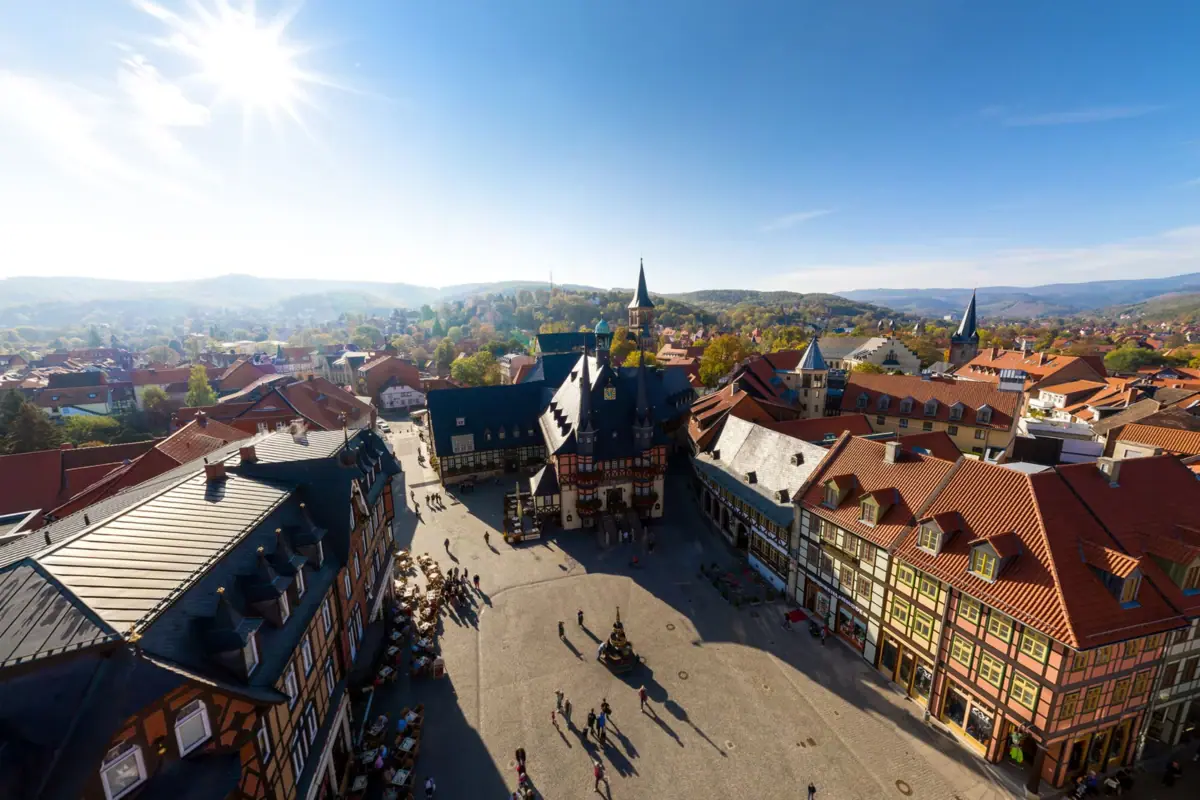 Marktplatz Wernigerode Der Marktplatz in Wernigerode mit dem A-ROSA Gothischen Haus Wernigerode.